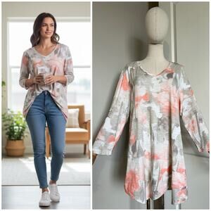 NWT Chico’s Sz 2 USL Floral Mirage Soft Coral & Gray Knit Asymmetrical Hem Tunic